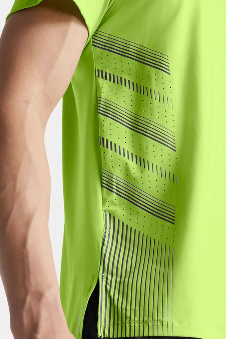 Mens Launch Elite Graphic T-Shirt