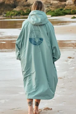 Womens Four Seasons Cold Water Club Changing Robe