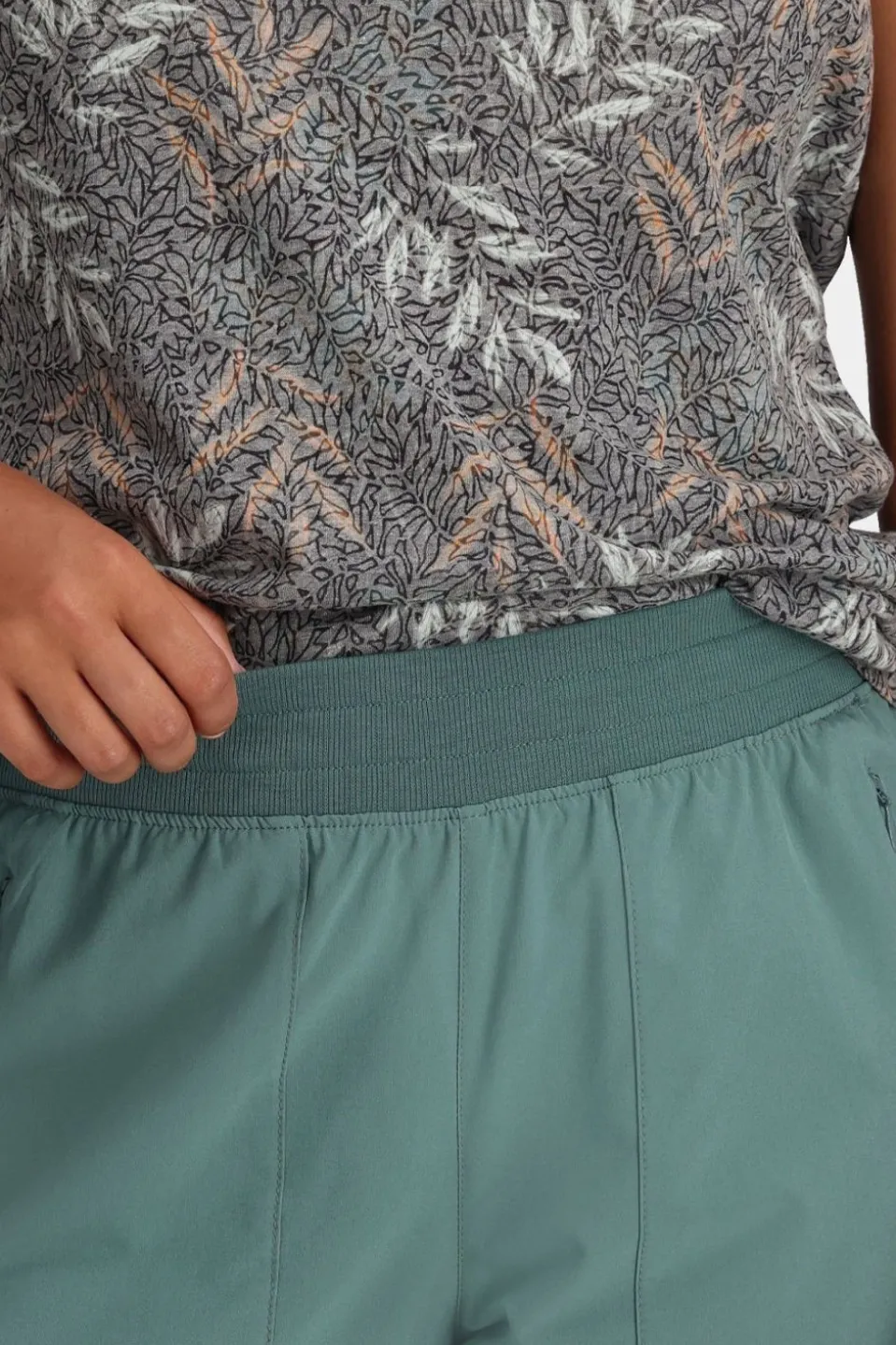 Womens Spotless Evolution Shorts